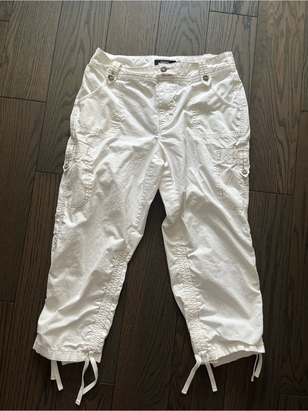 Capri Pants - Picture 2 of 6